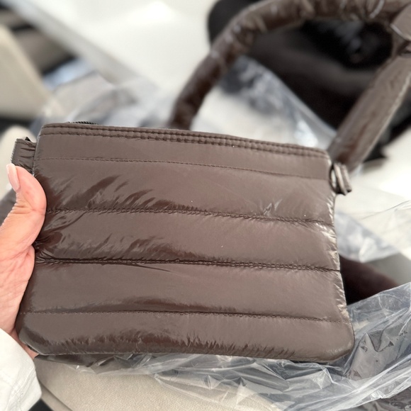 Think Rolyn Duplex Reversible Faux Fur Tote Travel Shoulder Work Gym Bag Brown - Picture 13 of 13